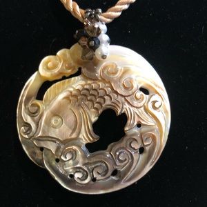 Gorgeous Shell necklace!